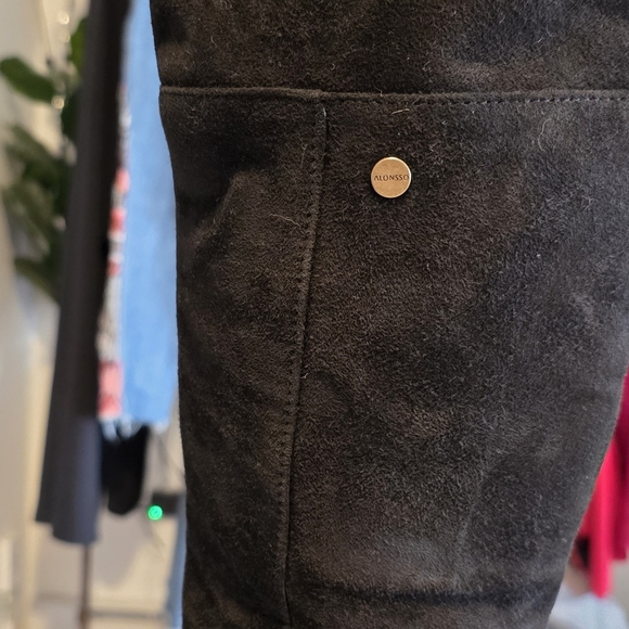 Elegant 100% Suede Black Over-the-Knee Women's Boots EU 7 - Picture 2 of 10